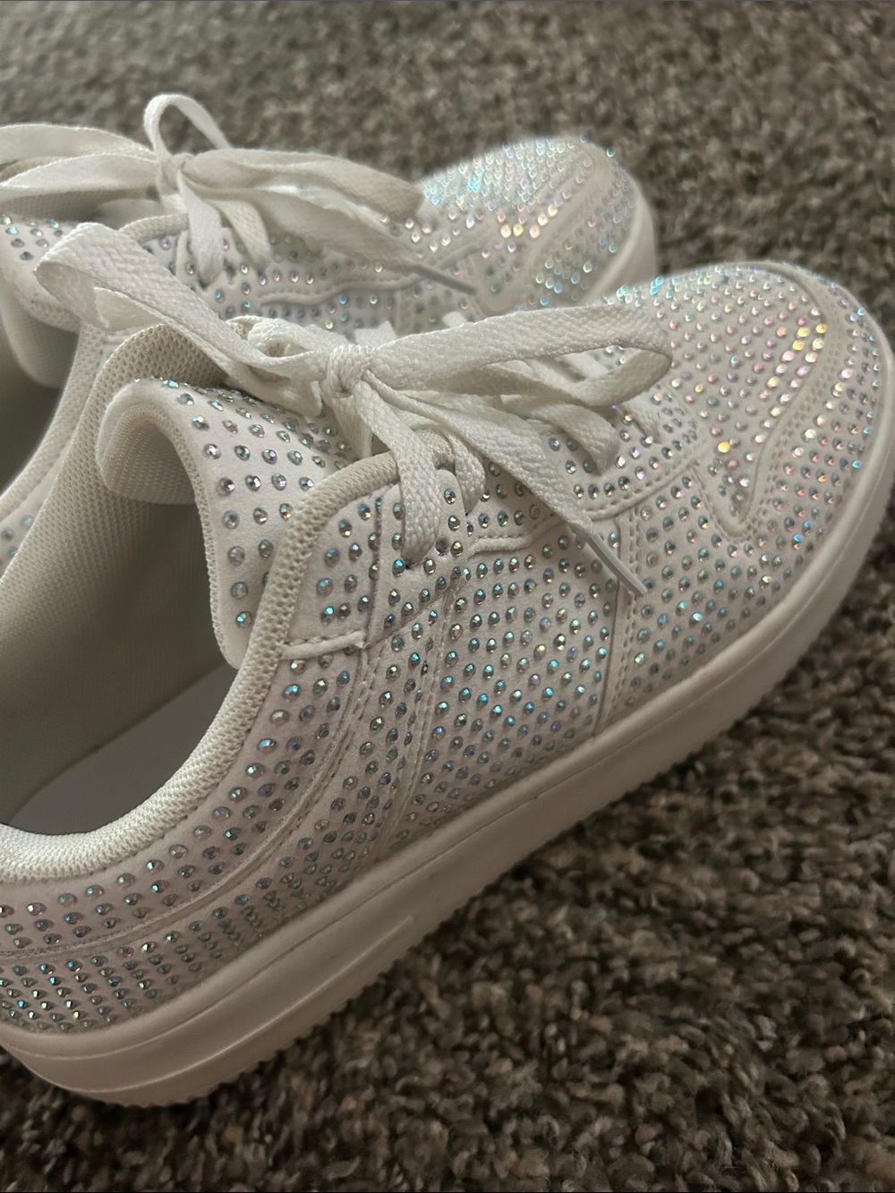 Source Unknown White Crystal-Embellished Lace-Up Sneakers